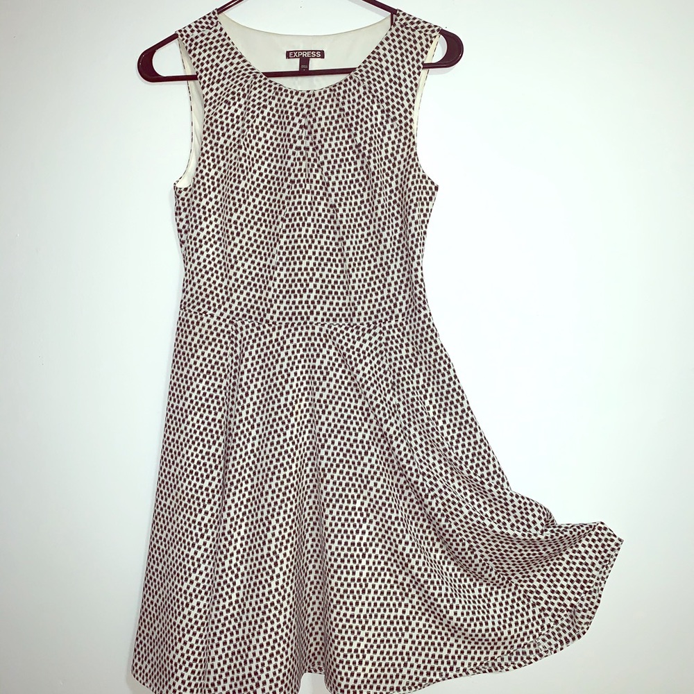White and black dress EXPRESS SIZE 2